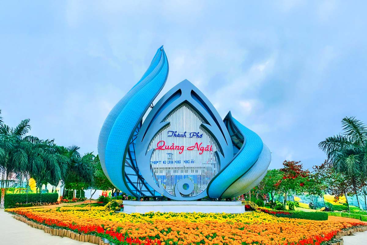 Công viên trước Bưu điện tỉnh Quảng Ngãi, vườn hoa mini thành phố Quảng Ngãi, Hoa viên trung tâm Thành phố Quảng Ngãi